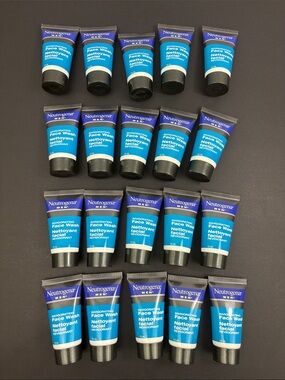 Neutrogena Men Invigorating Face Wash Travel Tubes 15ml Discontinued - Set of 20